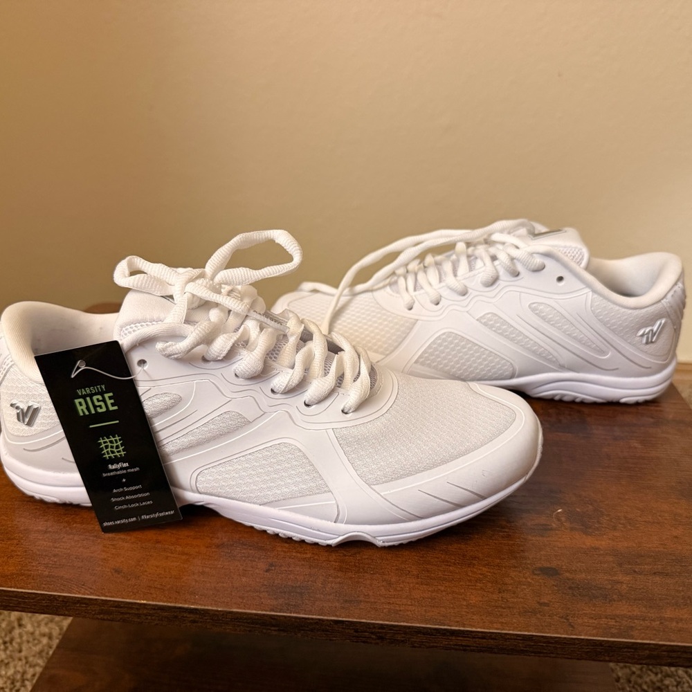 7.5 ladies white Varsity Cheer shoes